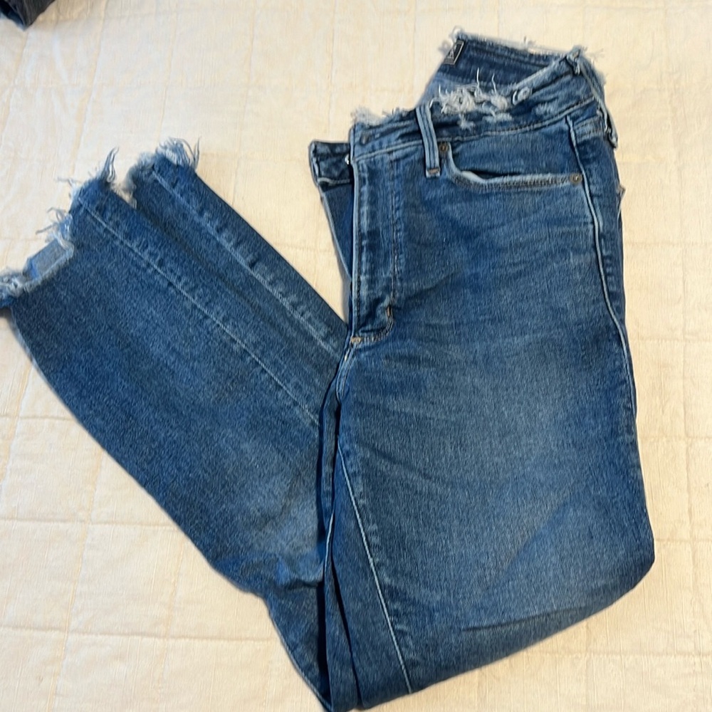 Abercrombie & Fitch Simone High Ride Ankle cut Jean